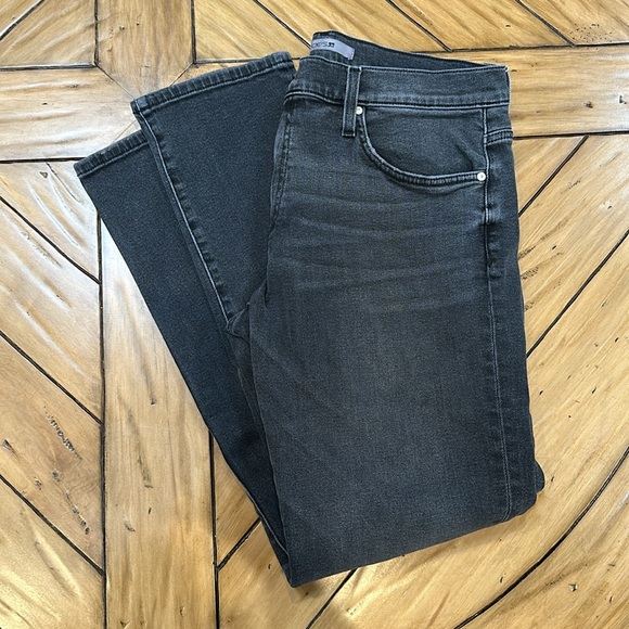 Mens joe's jeans. 36Wx32L - Picture 4 of 6